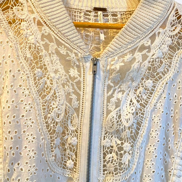 Free People Sweaters - FREE PEOPLE (L)